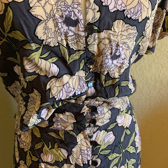 Leith Two Piece Set - Picture 4 of 8